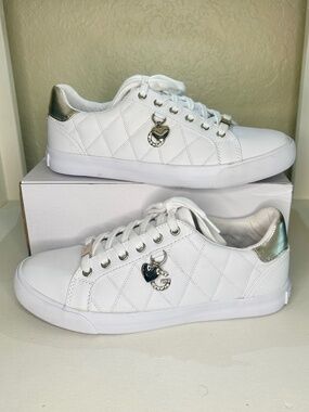 GBG Los Angelas/ G by Guess Woman's Sneakers, Size 8.5